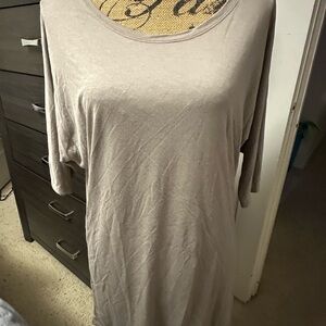 Uniqlo Tan Oversized 3/4 Sleeve Tunic